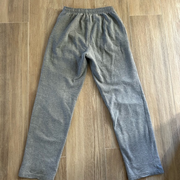 UConn Gray Sweatpants - Picture 5 of 5